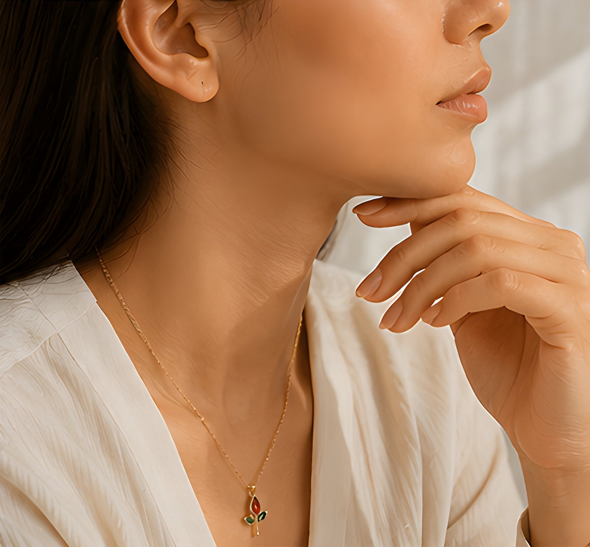 Red tulip pendant on a fine gold chain, anti-tarnish stainless steel