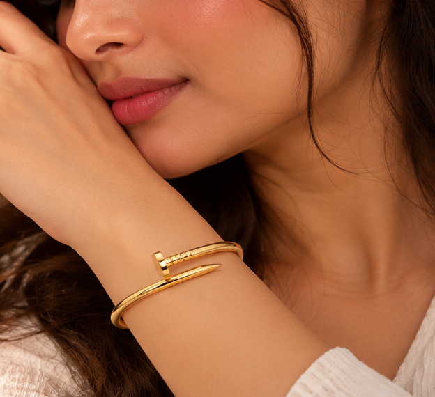 Vioras Nail Cuff Bracelet – Gold