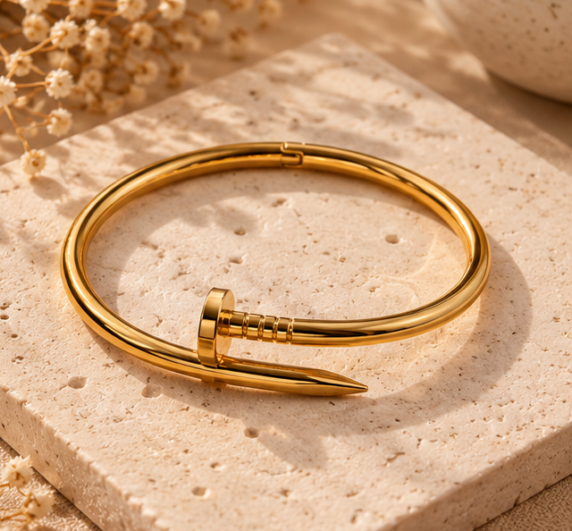 Vioras Nail Cuff Bracelet – Gold