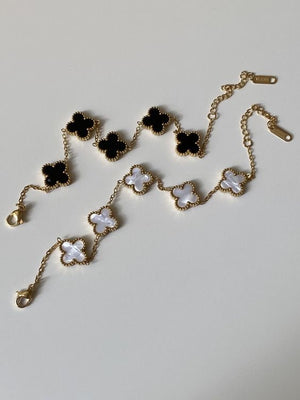 BLACK AND WHITE CLOVER CHAIN BRACELET