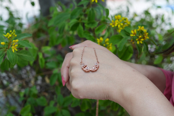 Viora Anti-Tarnish Flower Pendant