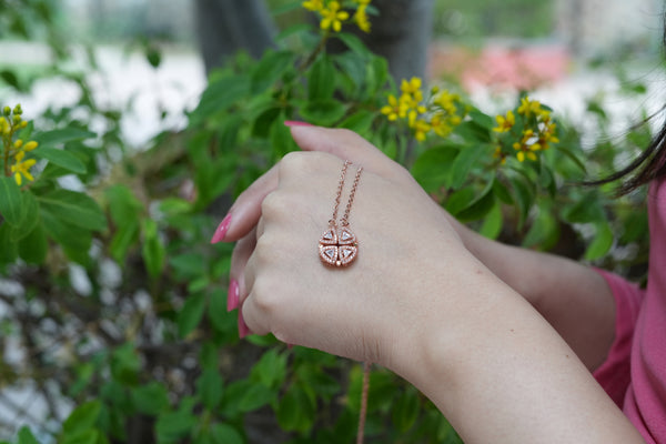 Viora Anti-Tarnish Flower Pendant