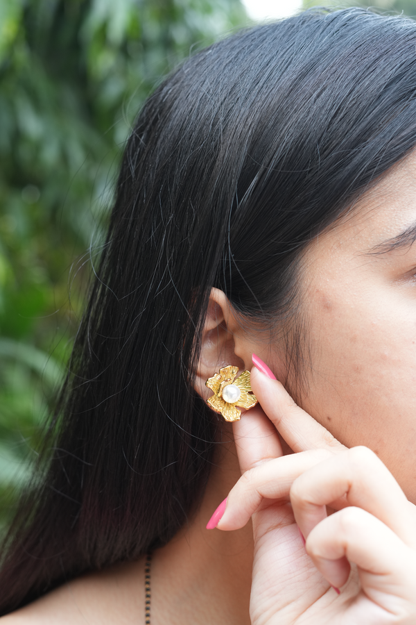 Viora Anti-Tarnish Flower Earings