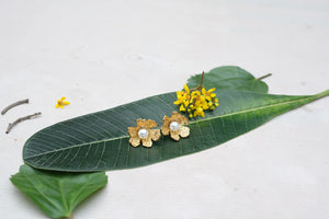 Viora Anti-Tarnish Flower Earings