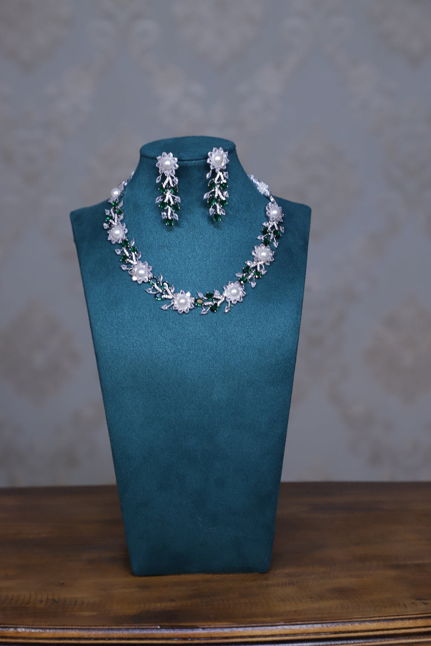 Viora’s Green American Diamond Set with Pearl