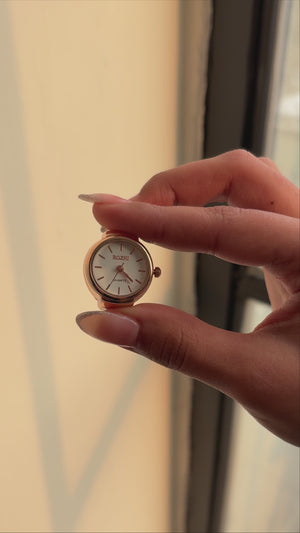 Vioras Ring Watch – Adjustable Unisex Statement Ring