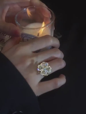 Four Leaf Clover Spinner Ring – Stainless Steel Anti-Stress Fidget Ring for Women – Zircon Rotatable Anxiety Ring – Aesthetic Jewelry Gift